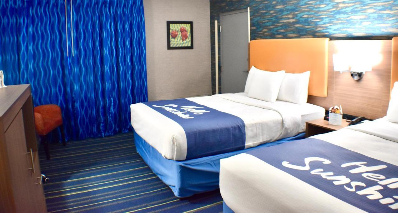 Days Inn By Wyndham Wayne Exterior photo